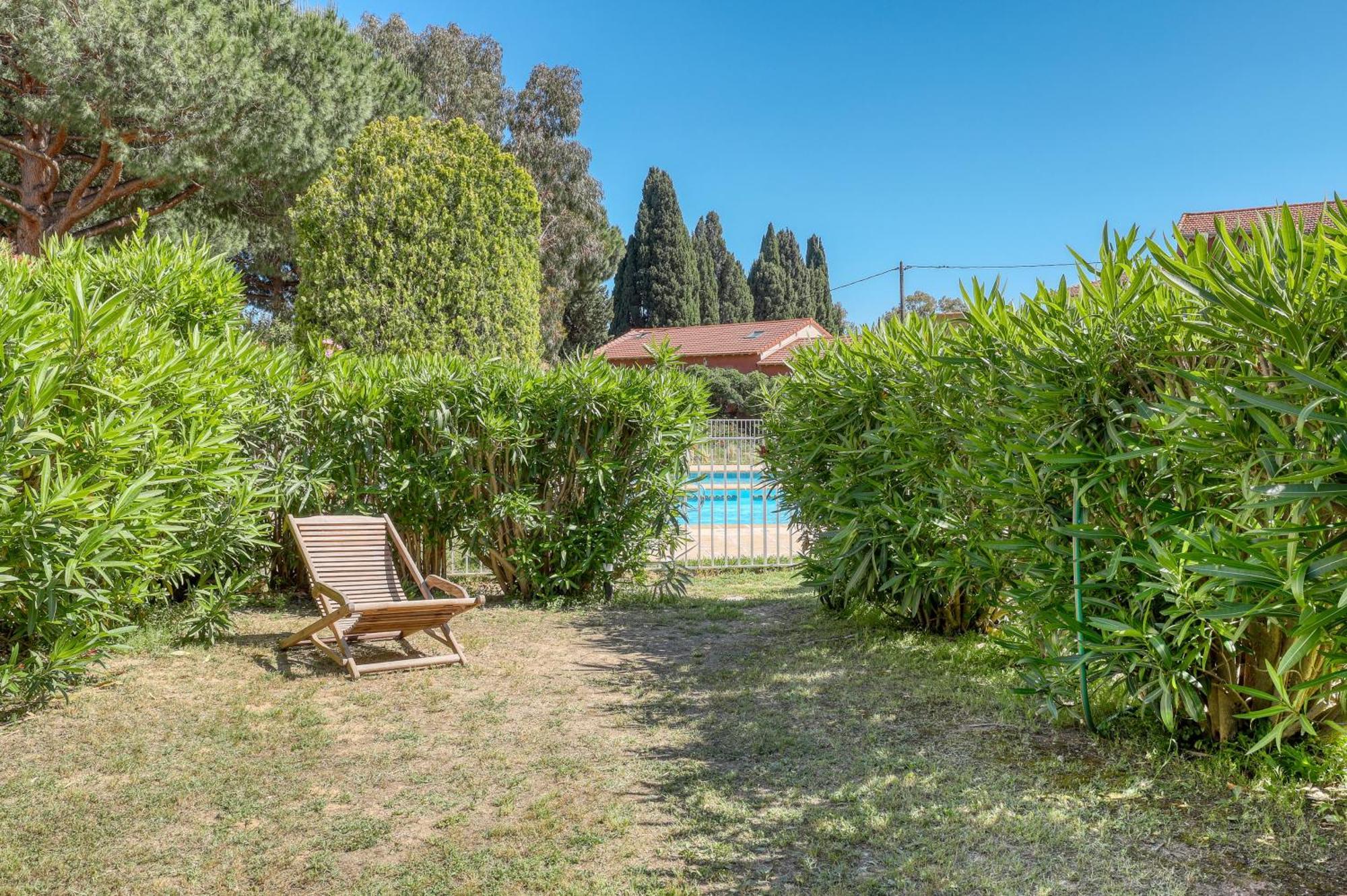 Magnificent Newly Renovated Close To Beach & Swimming Pool Льо Лаванду Екстериор снимка