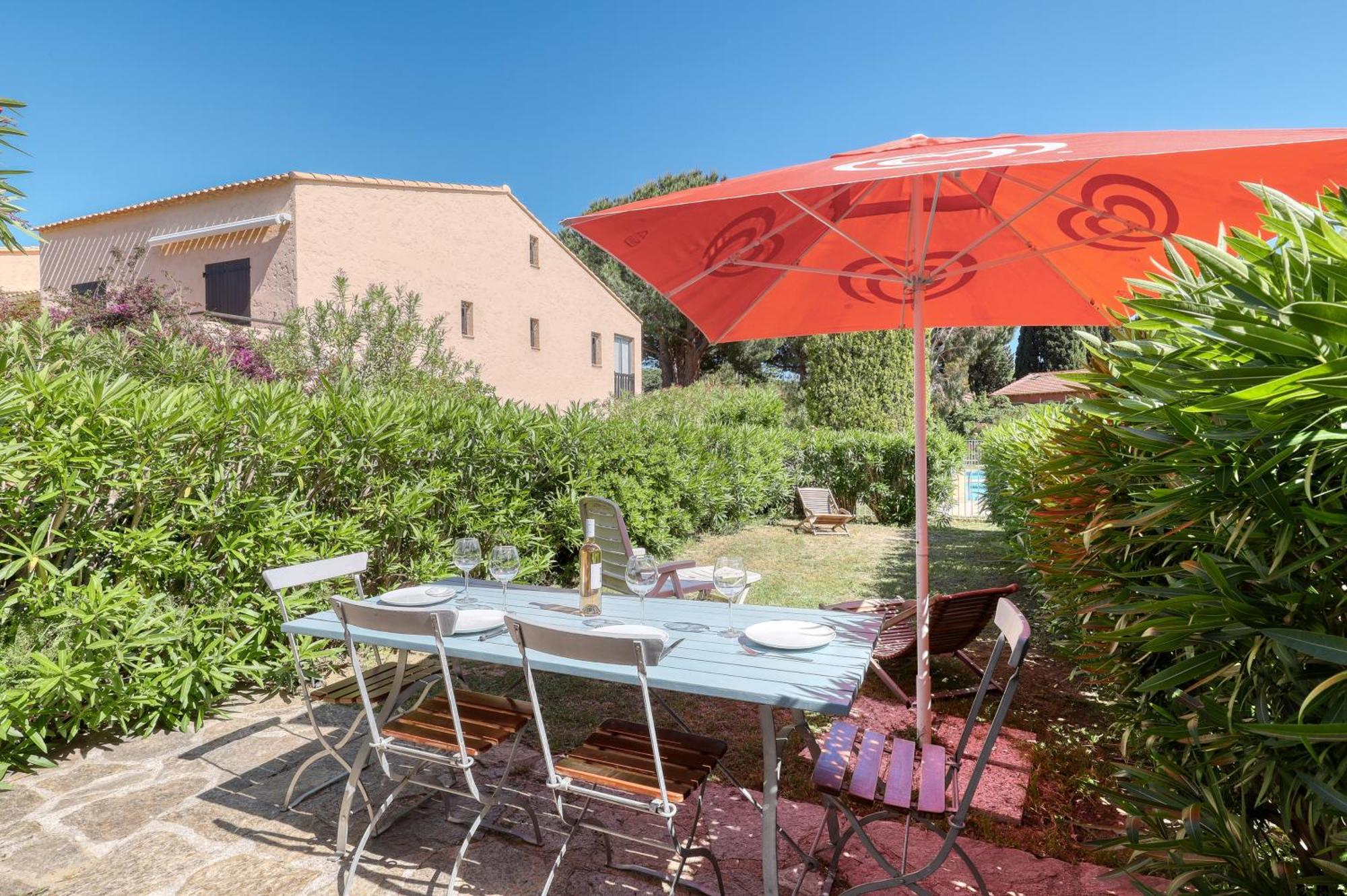 Magnificent Newly Renovated Close To Beach & Swimming Pool Льо Лаванду Екстериор снимка
