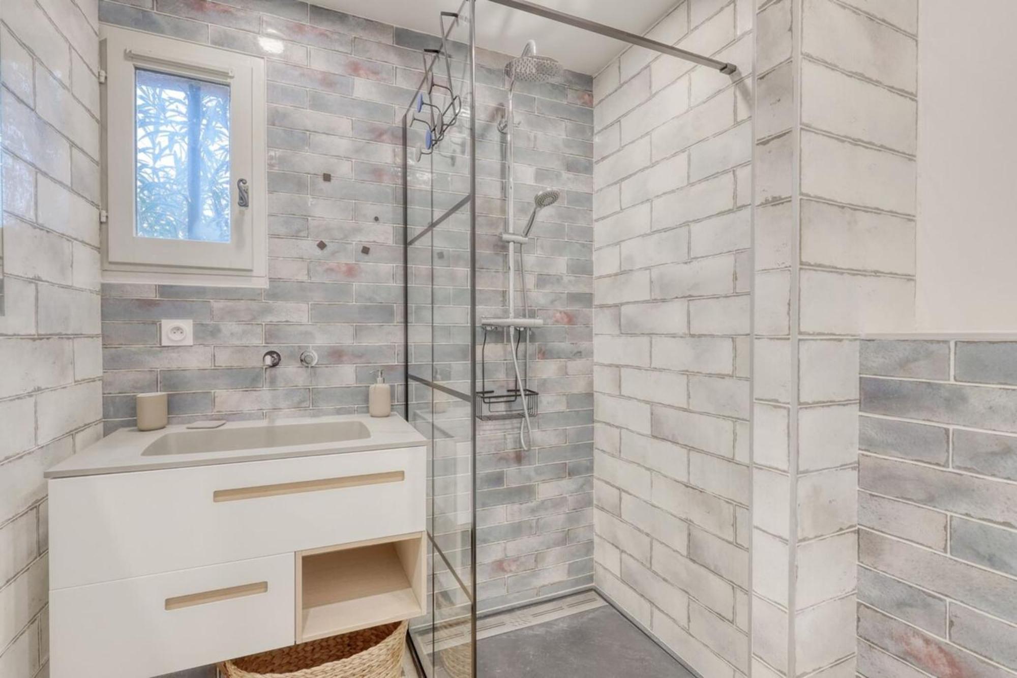 Magnificent Newly Renovated Close To Beach & Swimming Pool Льо Лаванду Екстериор снимка